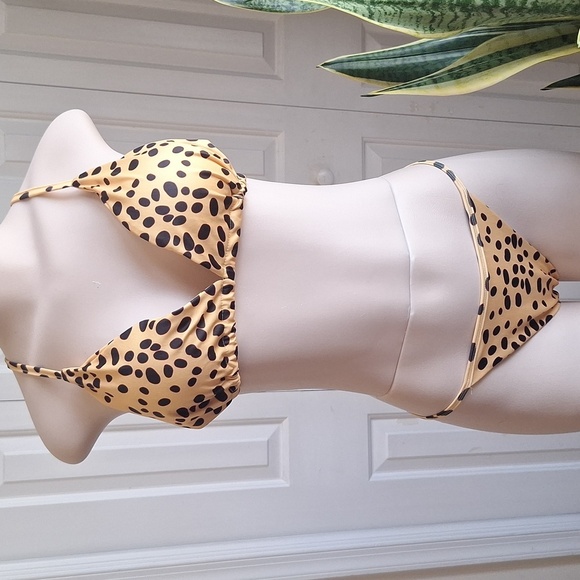 Leopard Print Bikini Set, Size Medium - Picture 4 of 9